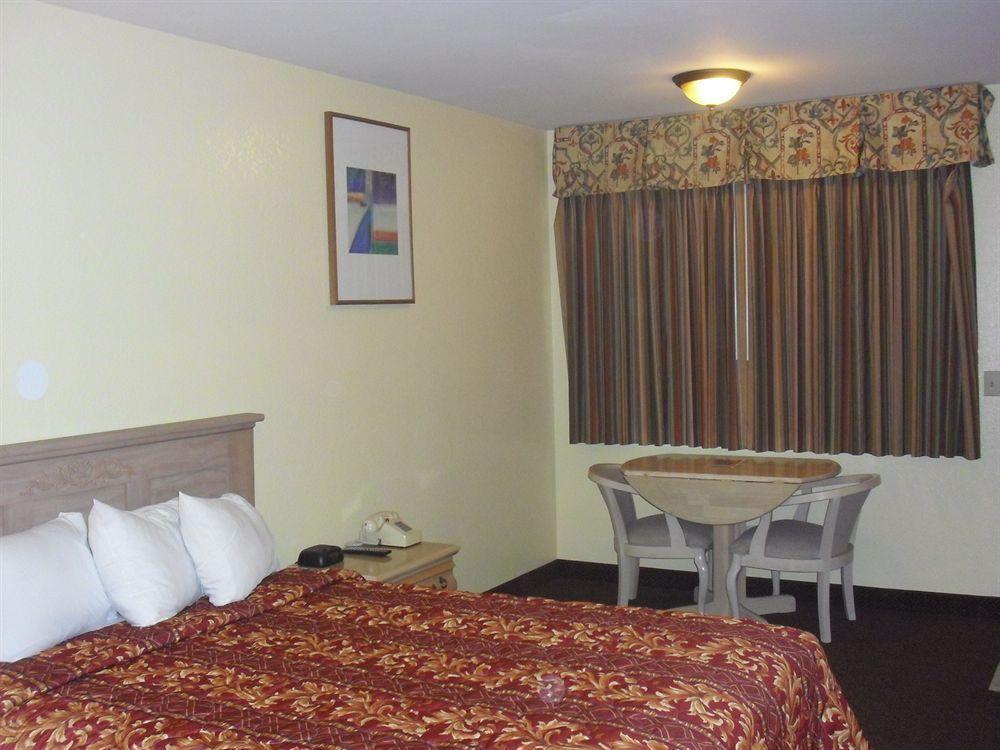 Beachway Inn Arroyo Grande Kültér fotó