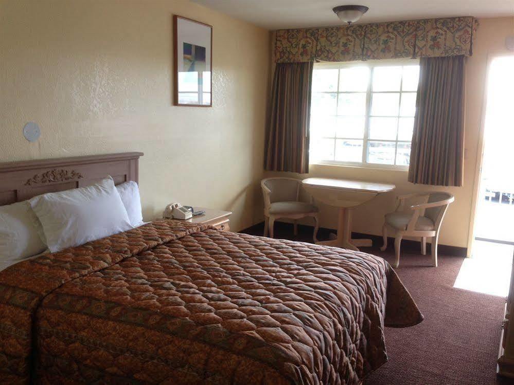 Beachway Inn Arroyo Grande Kültér fotó